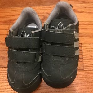 Kids adidas grey sneakers